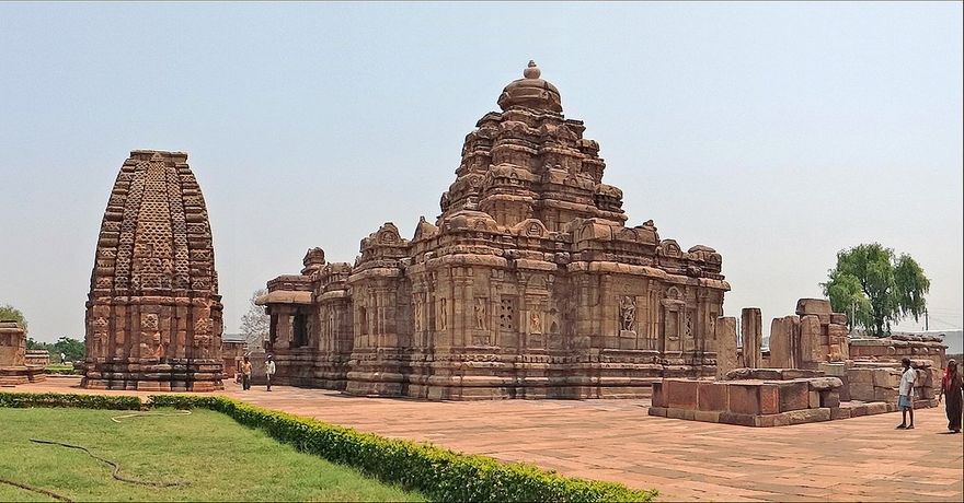 Hindu & Jain Temples from the 7th and 8th century  B.C. at Pattadakal