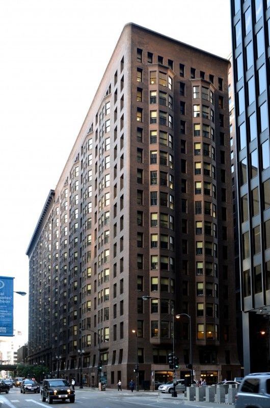 Burnham and Root's , Monadnock Building, Chicago 1889-1891