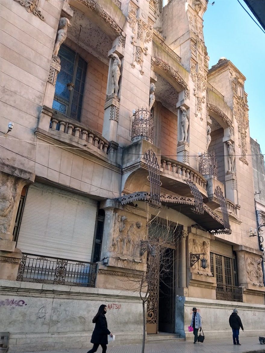 Club Español (1916) in Rosario, Argentina, architect Francisco Roca i Simó
