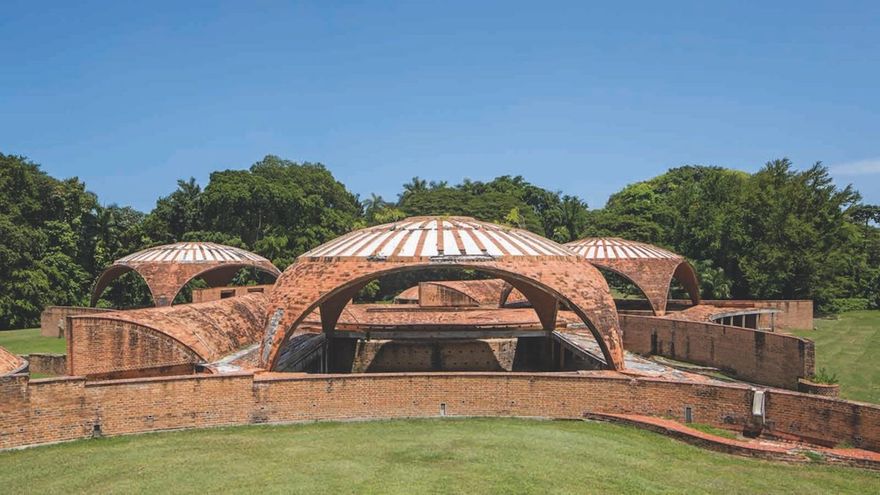 The School of Fine Arts in Havana by architect Ricardo Porro built in Havana, Cuba in 1961-1965.