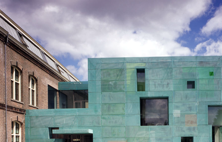 Offices in Sarphastraat, Amsterdam, Holland by Steve Holl BUILT 2000